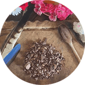 Vignette circulaire de présentation l'atelier intitulé 'Cérémonie Cacao' animé par Marion Tur, sophrologue & thérapeute en harmonie de conscience à Rodez dans l'Aveyron